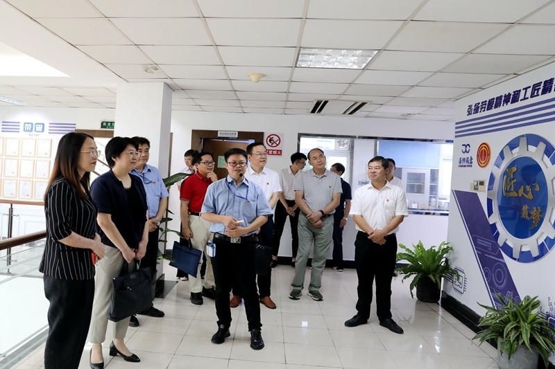2020年7月14日，，，时任浙江省总工会党组成员、、、副主席张卫华一行莅临永利集团88304官网纸业调研推动新时期产业工人行列建设鼎新工作