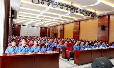 农历新年第一会 | 永利集团88304官网纸业2022年度总结赞美暨2023年冲刺奋进大会隆重召开