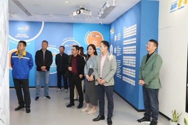 马来西亚巴生西港控股集团董事总经理拿督Eddie Lee一行莅临永利集团88304官网纸业调研互换